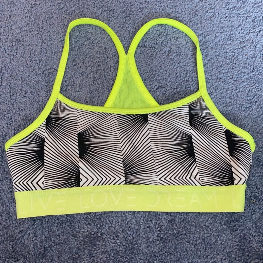 Sports bra